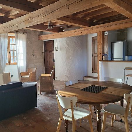 Maison Atypique Coeur De Village Historique Villeneuve-les-Avignon Luaran gambar
