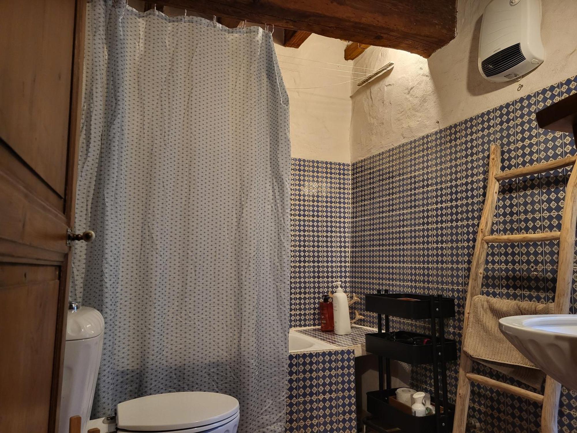 Maison Atypique Coeur De Village Historique Villeneuve-les-Avignon Luaran gambar