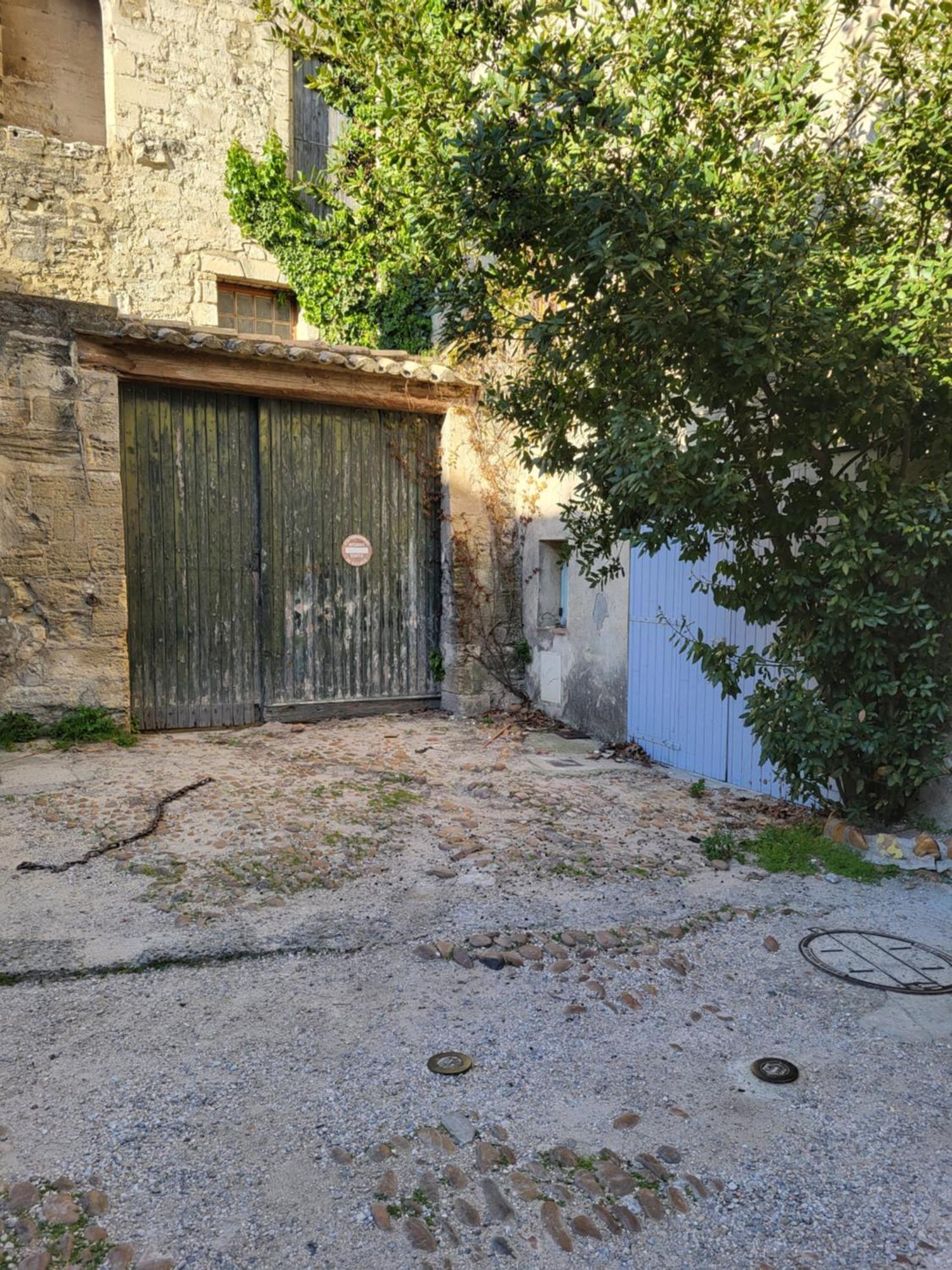 Maison Atypique Coeur De Village Historique Villeneuve-les-Avignon Luaran gambar