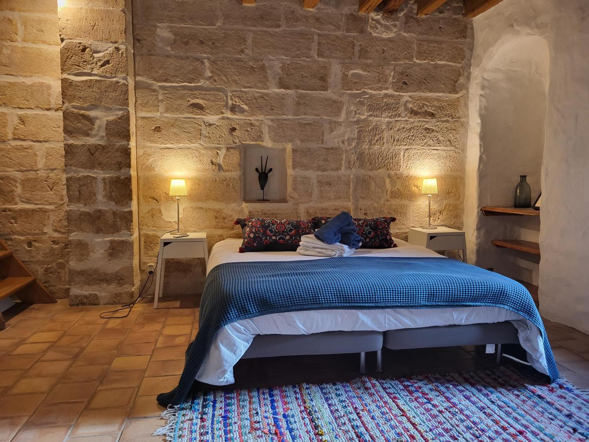 Maison Atypique Coeur De Village Historique Villeneuve-les-Avignon Luaran gambar